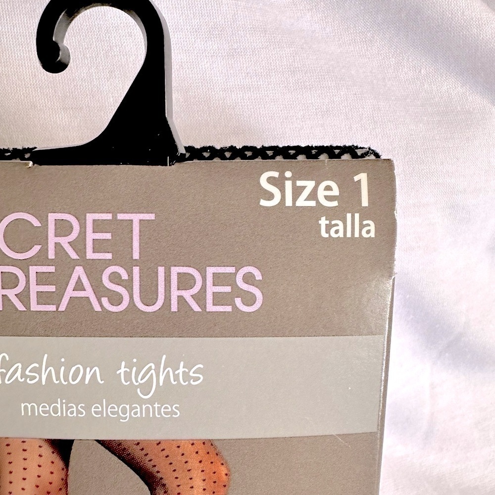 NWT Secret Treasures Fishnet Fashion Tights Black Size 1 - Picture 2 of 7
